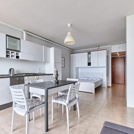 Lydie Apt. Exclusive Holigarda Desenzano del Garda Dış mekan fotoğraf